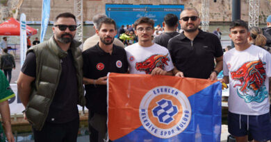ESENLER KÜREK TAKIMI RUMKALE’DEN KUPAYLA DÖNDÜ
